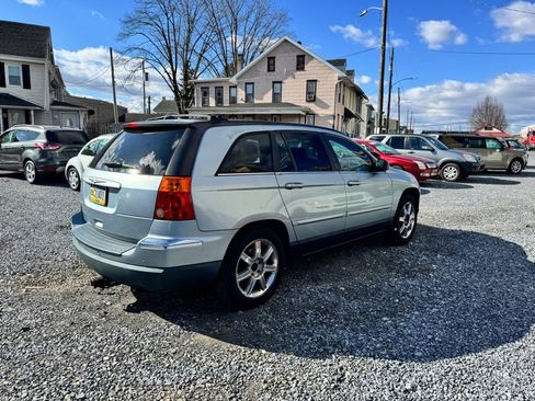 Used 2005 Chrysler Pacifica Touring image 4