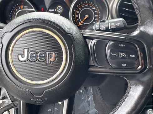 Used 2018 Jeep Wrangler Unlimited Sport S AWD/4WD image 30