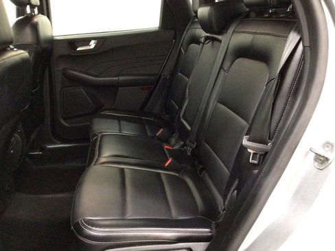 Used 2023 Ford Escape Platinum AWD/4WD image 19