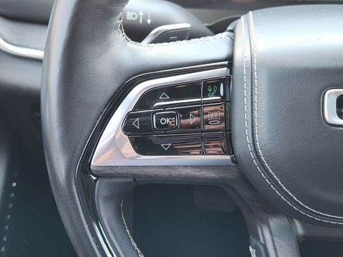 Used 2022 Jeep Grand Cherokee Overland w/ Advanced Protech Group III AWD/4WD image 38