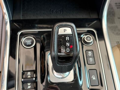 Used 2020 Jaguar XE S RWD image 11