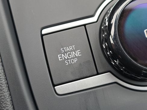 New 2026 Volkswagen Tiguan SE R-Line image 24