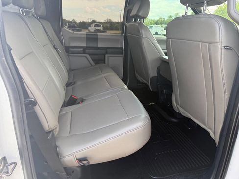 Used 2022 Ford F250 XL w/ Power Equipment Group image 23