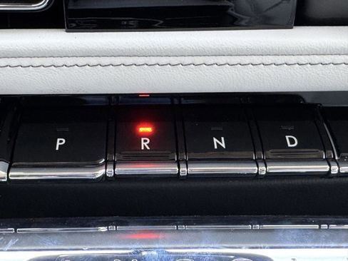 New 2025 Lincoln Aviator Reserve w/ Equipment Group 201A image 24