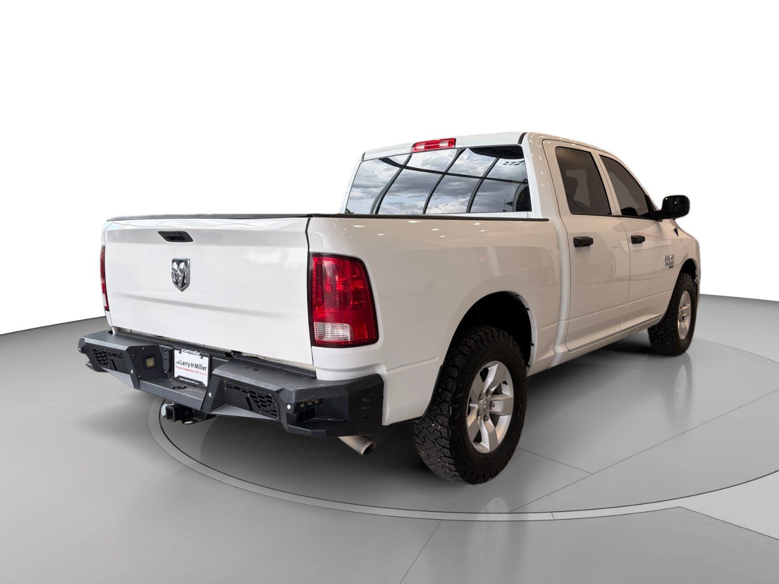 Used 2022 RAM 1500 Classic SLT w/ Electronics Group AWD/4WD image 6