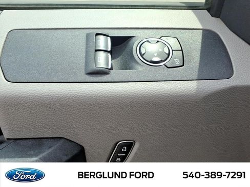 Used 2021 Ford F550 2WD Regular Cab Super Duty image 20