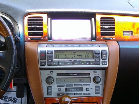 Used 2002 Lexus SC 430 Convertible image 43