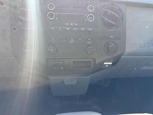 Used 2015 Ford F250 XL w/ XL Value Package image 14