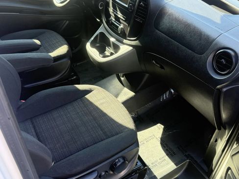 Used 2019 Mercedes-Benz Metris image 14