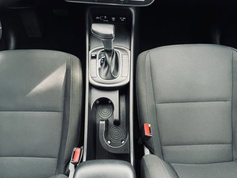 Used 2025 Hyundai Kona SEL image 19