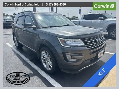 Used 2017 Ford Explorer XLT w/ Equipment Group 202A AWD/4WD image 1