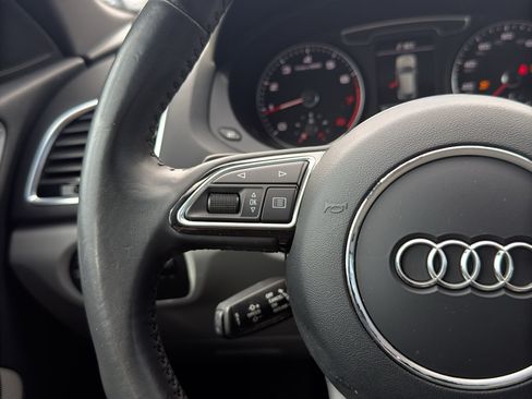 Used 2018 Audi Q3 2.0T Premium Plus w/ Premium Plus Package AWD/4WD image 18