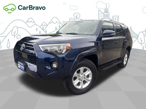 Used 2021 Toyota 4Runner SR5 Premium w/ Moonroof Package AWD/4WD image 32