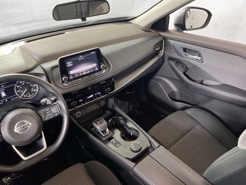 Used 2021 Nissan Rogue SV image 21