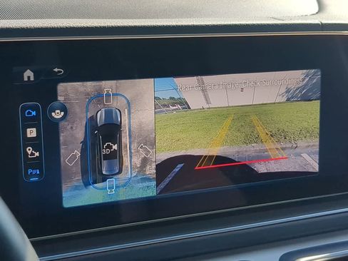 Used 2025 Mercedes-Benz GLS 450 4MATIC image 30