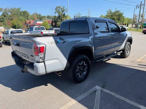 Used 2021 Toyota Tacoma TRD Off-Road w/ Technology Package AWD/4WD image 4