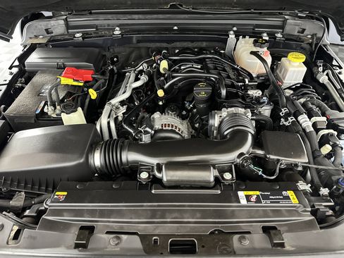 Used 2023 Jeep Gladiator Mojave w/ Cold Weather Group image 11