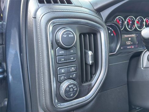 Used 2020 Chevrolet Silverado 1500 LT Trail Boss image 26