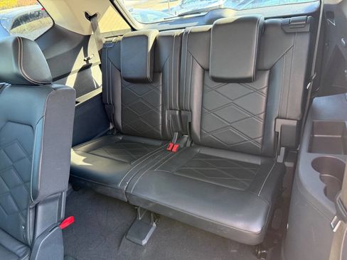 Used 2024 Volkswagen Atlas SE image 14