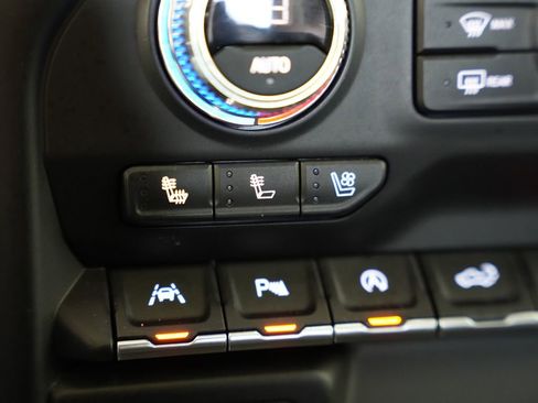 Used 2020 GMC Sierra 1500 Denali w/ Denali Ultimate Package AWD/4WD image 26