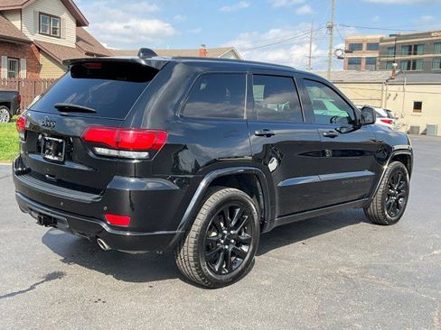 Used 2019 Jeep Grand Cherokee Altitude image 7