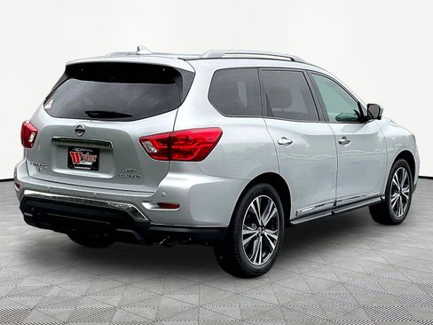 Used 2020 Nissan Pathfinder Platinum AWD/4WD image 6
