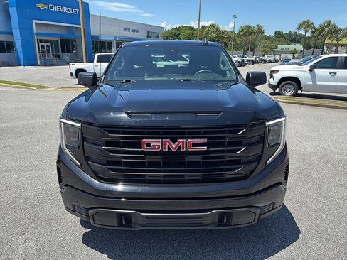 Used 2023 GMC Sierra 1500 Pro w/ Graphite Edition AWD/4WD image 8