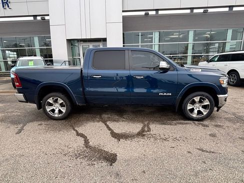 Used 2022 RAM 1500 Laramie AWD/4WD image 32