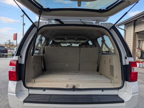 Used 2017 Ford Expedition EL Limited w/ Equipment Group 301A image 28