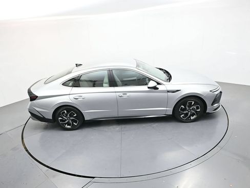 Used 2024 Hyundai Sonata SEL FWD image 30