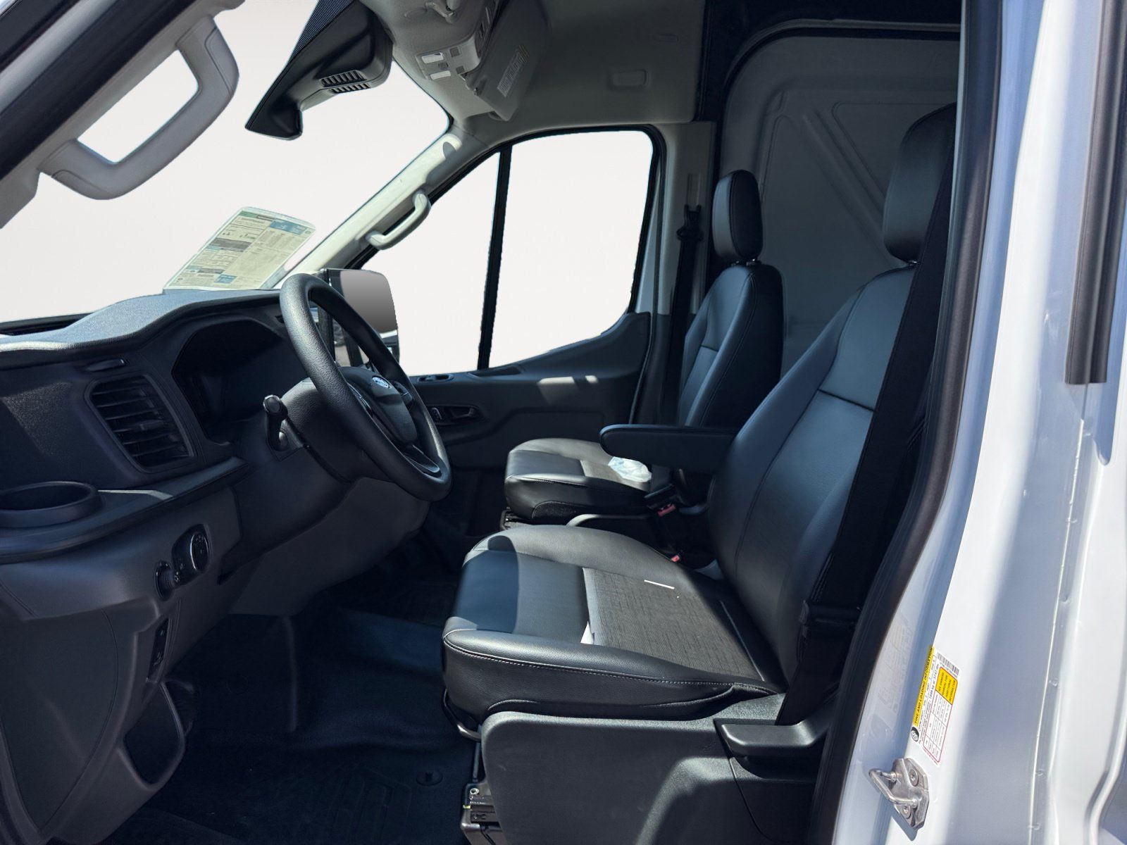 New 2026 Ford Transit 250 148 Medium Roof RWD image 10