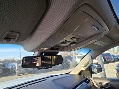 Used 2017 Chevrolet Tahoe LT image 15