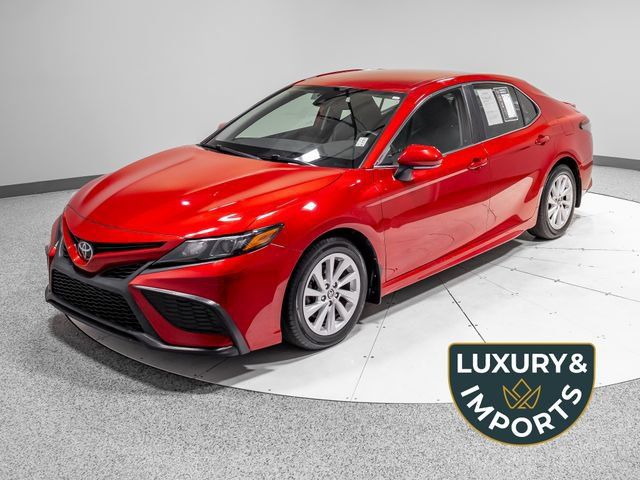 Used 2021 Toyota Camry SE AWD/4WD image 1