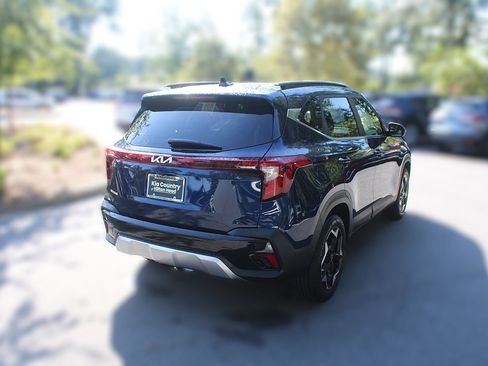 Certified 2026 Kia Seltos EX FWD image 11