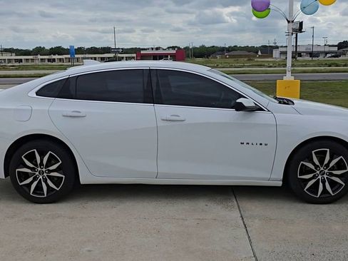 Used 2021 Chevrolet Malibu RS FWD image 9