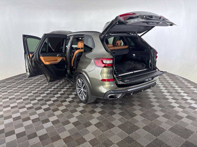 Used 2022 BMW X5 xDrive45e w/ M Sport Package AWD/4WD image 19