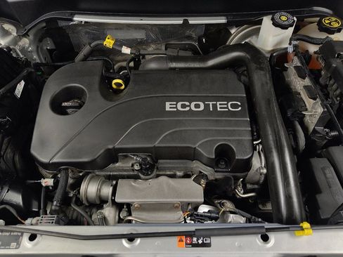 Used 2022 GMC Terrain SLT image 30