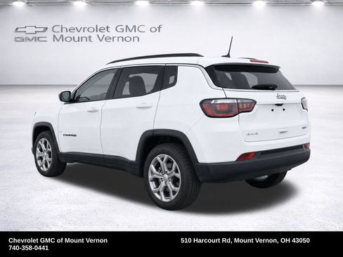 Used 2024 Jeep Compass Latitude AWD/4WD image 35