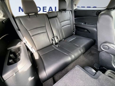 Used 2020 Honda Pilot Touring image 26
