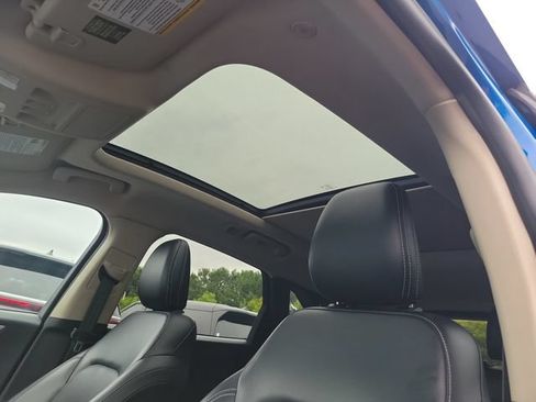 Used 2020 Ford Escape SE Sport FWD image 14