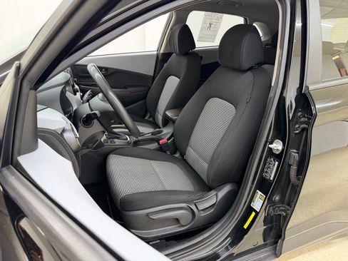 Used 2020 Hyundai Kona SE FWD image 18