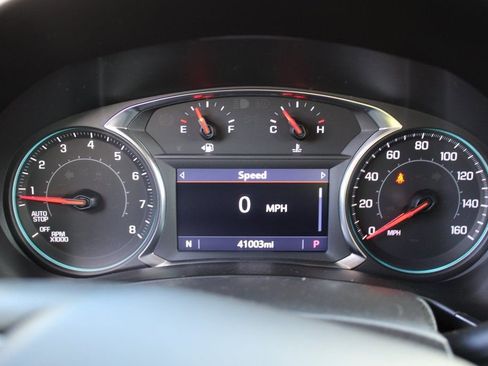 Used 2023 Chevrolet Equinox RS w/ RS Leather Package image 24