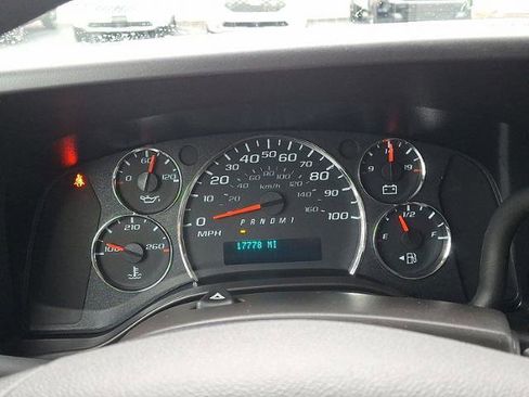 Used 2024 Chevrolet Express 2500 w/ Driver Convenience Package image 17