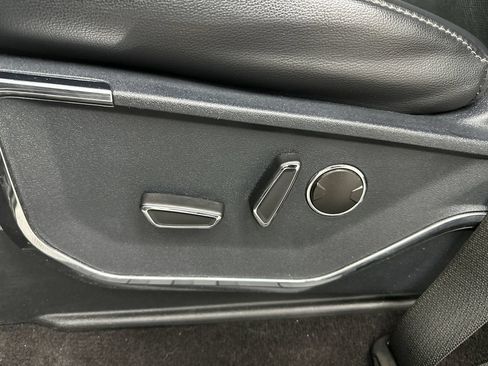 Used 2021 Ford F150 Lariat AWD/4WD image 10
