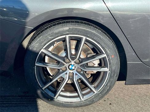 Used 2019 BMW 330i xDrive Sedan w/ Premium Package image 10