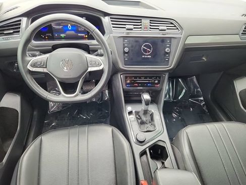 Certified 2023 Volkswagen Tiguan SE AWD/4WD image 9