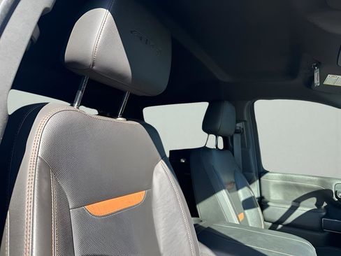 Used 2023 GMC Sierra 2500 AT4 w/ Gooseneck/5TH Wheel Package image 15