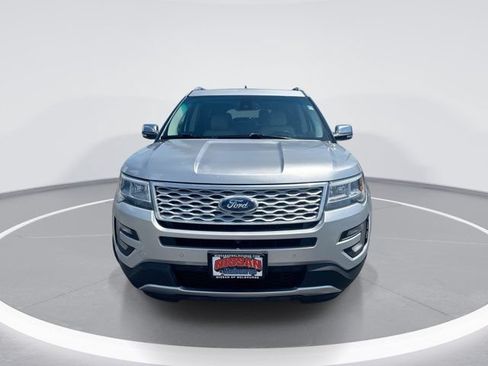 Used 2017 Ford Explorer Platinum AWD/4WD image 11