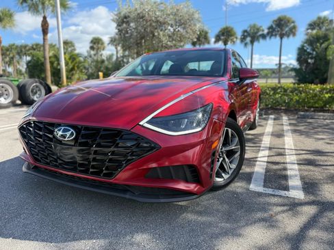 Used 2020 Hyundai Sonata SEL w/ Convenience Package FWD image 2