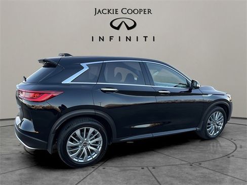 Certified 2025 INFINITI QX50 Pure image 5